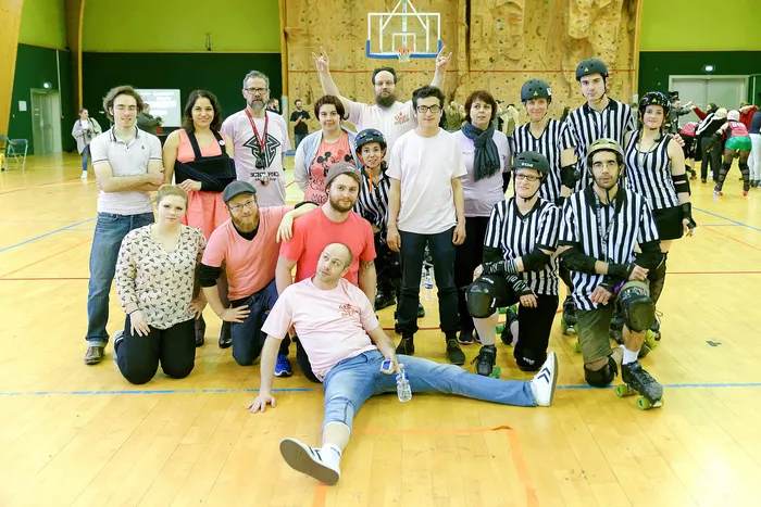 Skaters and officials after a Dijon and Lyon bout.
